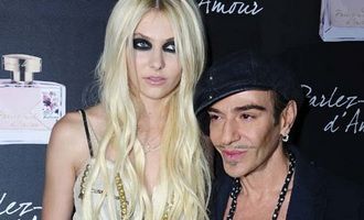 Taylor Momsen, noua muza a lui John Galliano