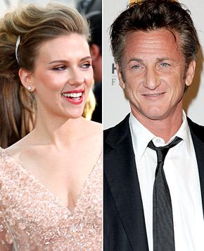 
	Scarlett Johansson si Sean Penn, un nou cuplu? Ea are 26, el 50 de ani!
