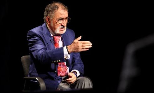 
	Ion Tiriac, la emisiunea Dupa 20 de ani: &quot;Cred ca 2012 ne va aduce pe linia de plutire&quot;
