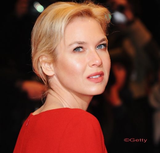 
	Renee Zellweger, singura din nou! S-a despartit de Bradley Cooper
