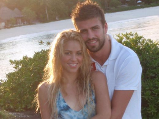 
	Shakira confirma, in sfarsit, relatia cu Gerard Pique
