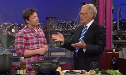 
	Jamie Oliver, suparat pe America: &ldquo;Nici nu ajung bine intr-o scoala, ca ma si dau afara!&rdquo;
