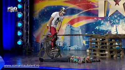 
	Voteaza momentul preferat din preselectiile &quot;Romanii au talent&quot;! Top Dangerous!
