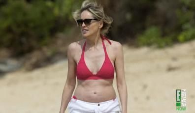 
	VIDEO Cum arata Sharon Stone in bikini la 53 de ani!
