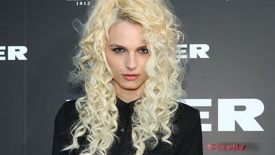 
	SCANDAL! Andrej Pejic - un model masculin in top 100 cele mai frumoase femei din lume
