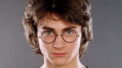 
	Daniel Radcliffe, un tanar actor bogat. <span style="color: rgb(255, 0, 0);">Vezi cati bani a castigat </span>din seria filmelor &quot;Harry Potter&quot;
