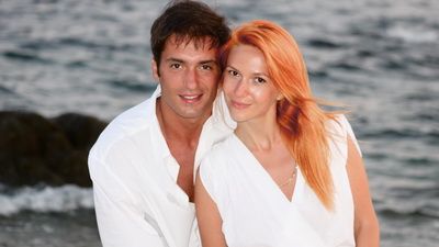 
	Adela Popescu si Radu Valcan, dupa vacanta de vis din Grecia, joaca in &quot;Pariu cu viata&quot;. Vezi SUPER FOTO!
