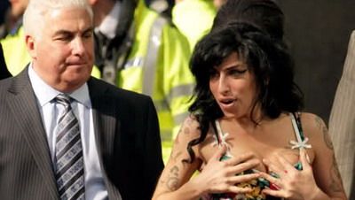 Tatal lui Amy Winehouse vrea sa infiinteze o fundatie contra dependentei de droguri si alcool!