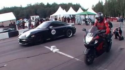 
	Porsche 911 versus Suzuki Hayabusa. Vezi cine a castigat! VIDEO
