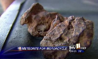 ASTA este cel mai tare schimb: un american a platit un Harley Davidson cu un meteorit din propria curte! VIDEO