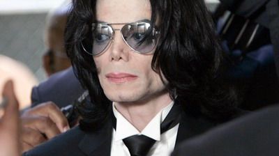 
	<span style="color:#f00;">Michael Jackson</span> ar fi putut fi salvat! Vezi cum:
