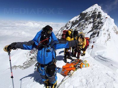 
	Solutie inedita pentru protectia mediului: toalete portabile pe Everest!
