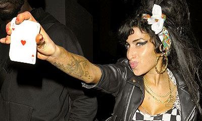 
	Amy Winehouse NU a murit din cauza drogurilor. Care a fost motivul decesului
