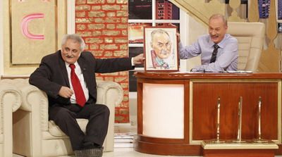 Doctorul Nicolae Bacalbasa i-a daruit lui Toni Grecu la &ldquo;Serviciul Roman de Comedie&rdquo; o caricatura