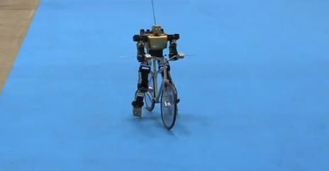 
	Filmele SF devin realitate! A fost inventat robotul care merge pe bicicleta! VIDEO
