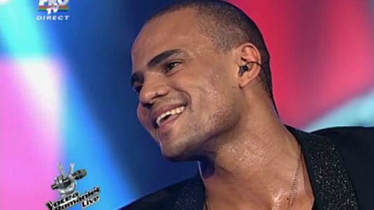 
	Vezi cum a ridicat Mohombi in picioare publicul de la Vocea Romaniei cu melodia &quot;Coconut Tree&quot;!
