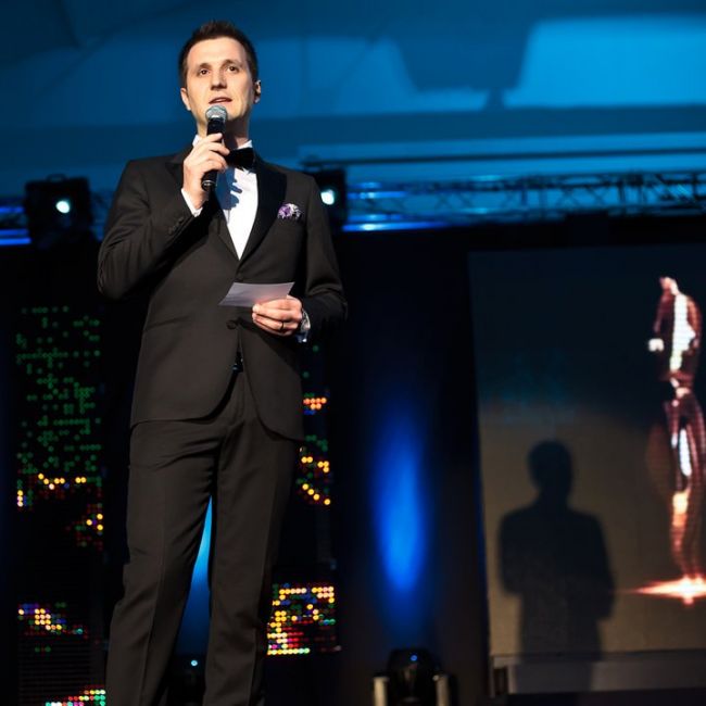 
	Andi Moisescu, din nou pe scena la Gala Premiilor Gopo
