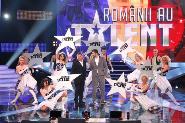 
	&quot;Romanii au talent&quot;, un show fara egal, care a ZDROBIT concurenta. Vezi AICI <span style="color:#f00;">momentele care au blocat telecomenzile pe ProTV</span>
