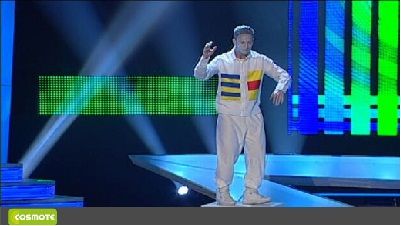 
	Au dansat FA-BU-LOS la &quot;Romanii au talent&quot;. Pe scena, adevarati profesionisti. La finalul numarului, emotiile i-au coplesit
