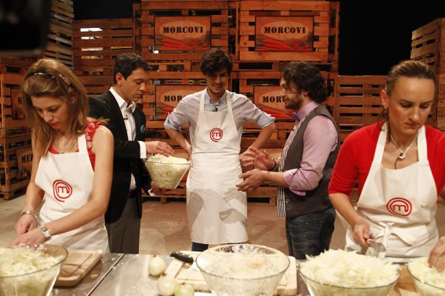 
	Cel mai savuros ingredient de la MasterChef: <span style="color:#f00;">EMOTIA. </span>Afla detalii din &quot;bucataria&quot; super show-ului de la ProTV
