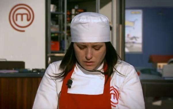 
	<span style="color: rgb(255, 0, 0);">Cel mai PENIBIL preparat</span> &quot;inventat&quot; la MasterChef. Te lasa blocat, iti este rusine sa si razi. VIDEO
