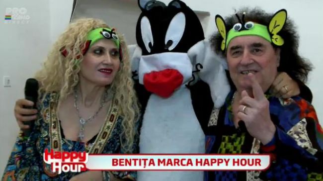 
	<span style="color:#f00;">Maestrii bentitelor</span> au avut parte de <span style="color:#f00;">o farsa GENIALA:</span> RAZI GARANTAT! Teleshopping cu peripetii la Happy Hour
