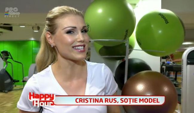 
	<span style="color: #f00">Cristina Rus, o sotie model.</span> Vrea sa fie sexy doar pentru sotul ei si sa stea la cratita. VIDEO
