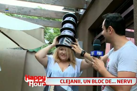 
	Clejanii, un bloc de nervi. Viorica a mers la primarie cu o palarie cu 4 etaje: VIDEO
