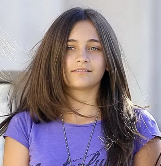 
	Paris Jackson - de la fetita cuminte la adolescenta rebela. Vezi ce schimbare de look si-a facut pustoaica! FOTO
