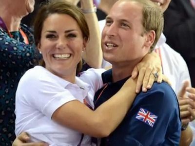 
	CLIPUL care face inconjurul lumii: Printul William si Kate,<span style="color:#f00;"> imbratisati in public la Jocurile Olimpice</span>
