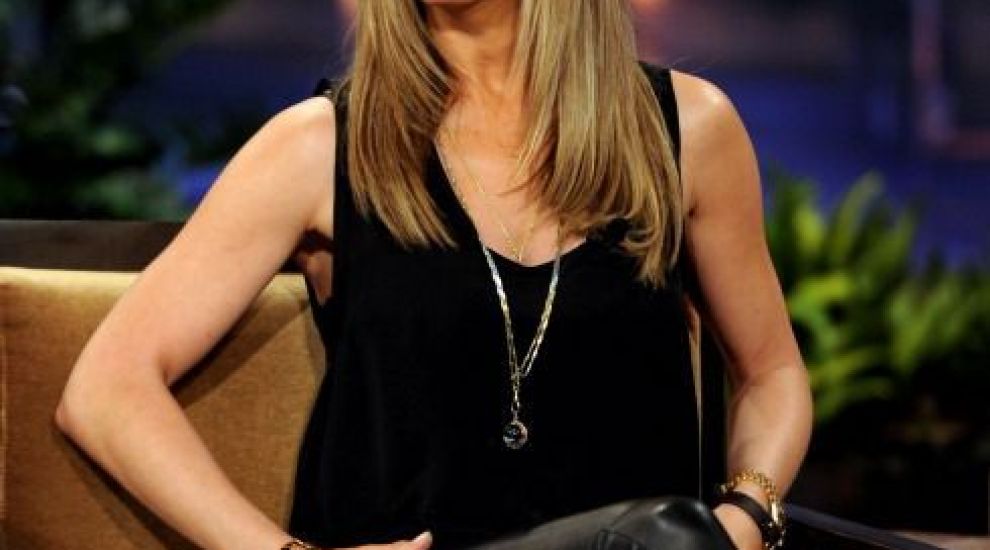 
	Jennifer Aniston, asa cum vor toti barbatii sa o vada:<span style="color:#f00;"> actrita apare goala in noul ei film.</span> Vezi imaginile la care nimeni nu se astepta
