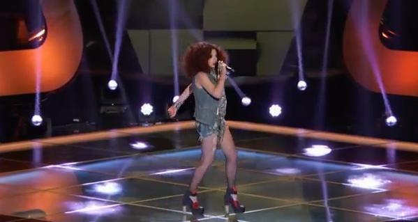 
	A facut <span style="color:#f00;">backing vocals pentru Lady Gaga,</span> dar vrea sa iasa din umbra artistei. Vezi prestatia care a facut senzatie la &quot;The Voice&quot;: VIDEO
