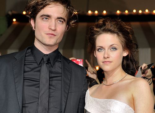 
	Saga continua si de data asta nu e scenariu de film: Vestea nemaipomenita cu care Robert Pattinson si Kristen Stewart si-au surprins fanii
