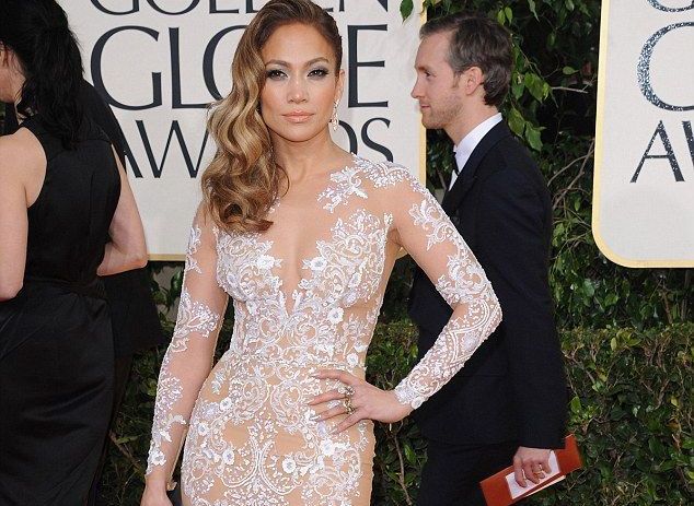 
	Jennifer Lopez, imbatranita pe coperta unei reviste celebre. Fotografia care a infuriat-o pe vedeta
