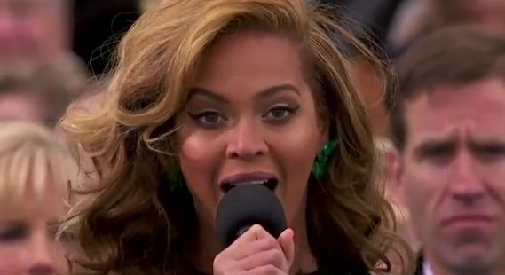 
	Beyonce, facuta de ras dupa playback-ul de la ceremonia de investire a lui Obama. Clipul care o va infuria pe cantareata:
