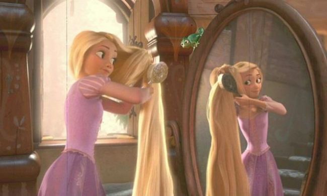 Familia Rapunzel din viata reala. Cum arata femeia cu parul lung de 182 centimetri