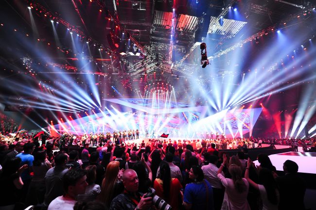 
	Eurovision 2013: Artistii au inceput repetitiile. Doi fosti concurenti de la &quot;Romanii au talent&quot; si &quot;Vocea Romaniei&quot; sunt in finala nationala
