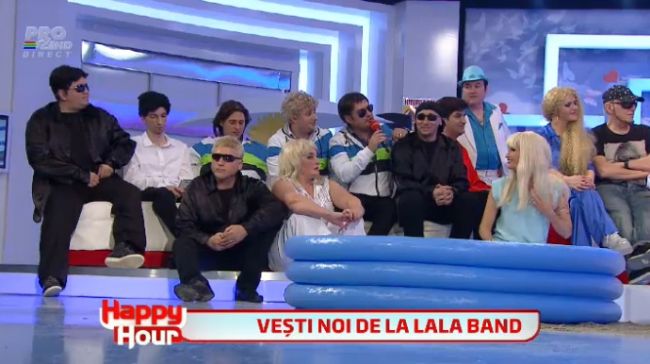 
	&quot;Teatrul de vara Happy Hour&quot; iti prezinta hiturile anilor &#39;90: Trupe ca Andre, Genius, 3rei Sud-Est sau Genius, intr-o noua formula, au facut show
