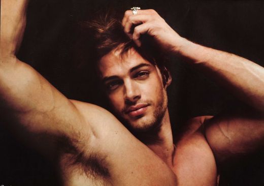 
	William Levy, cel mai dorit star latino in acest moment, in ipostaze mai mult decat sexy: FOTO
