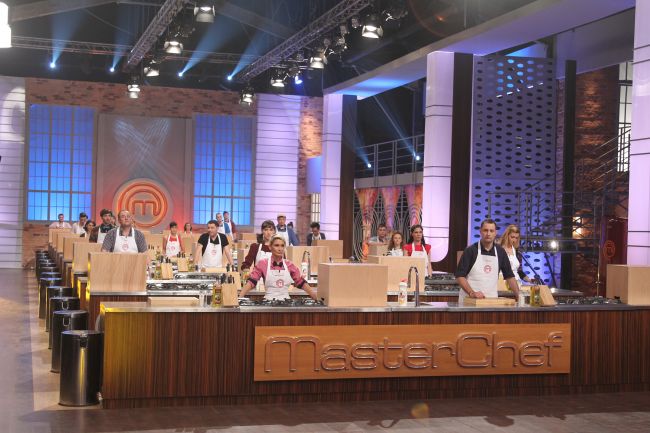 
	Doi dintre concurenti au parasit &quot;Masterchef&quot;. Afla care au fost primii eliminati din competitie
