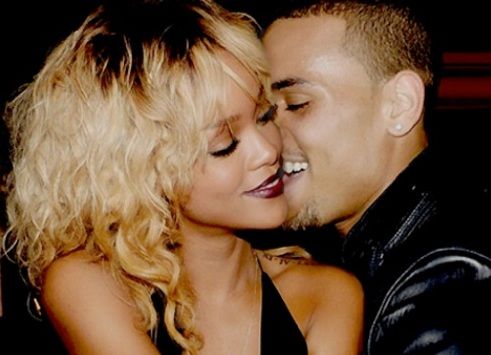 
	De data asta e definitiv! Chris Brown dezvaluie motivul pentru care s-a despartit a doua oara de Rihanna
