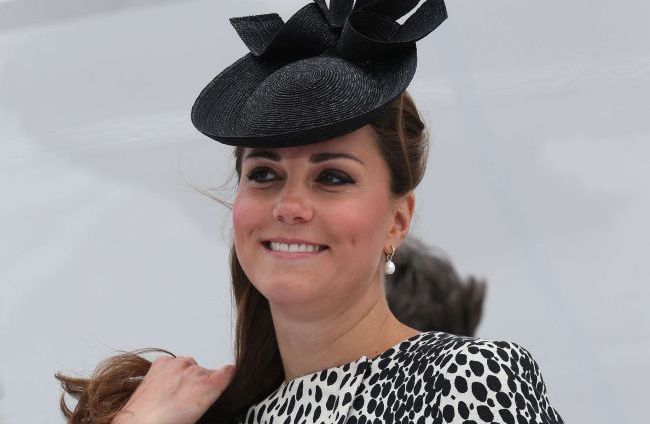 
	Ducesa de Cambridge, la ultima aparitie in public inainte de a naste. Cat de bine arata Kate Middleton in ultimele saptamani de sarcina
