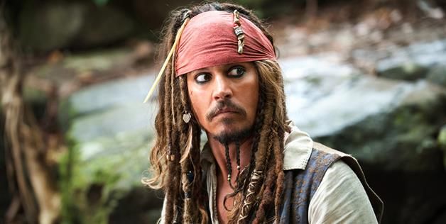 
	Motivul pentru care Johnny Depp poarta intotdeauna cu el costumul capitanului Jack Sparrow. A castigat respectul tuturor cu aceasta dezvaluire
