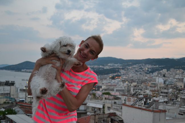 
	Roxana Ciuhulescu a fost cat pe ce sa manance arici de mare in vacanta din Grecia
