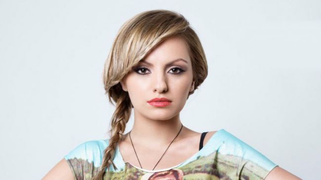 
	Alexandra Stan a primit o veste la care nu se astepta. Ce se va intampla cu cariera sa
