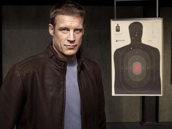 
	Actorul Mark Valley din serialul &quot;Tinta umana&quot;, premiat pentru cariera militara
