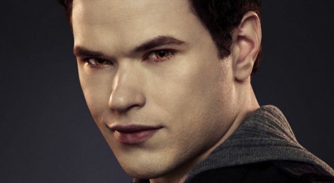 
	Kellan Lutz, de la rolul de vampir in &quot;Twilight&quot; la cel din &quot;Hercule 3D&quot;. La ce transformare spectaculoasa si-a supus corpul
