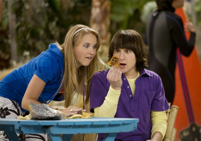 
	Te uitai la &quot;Hannah Montana&quot;? Vezi ce s-a intamplat cu actorul care l-a interpretat pe Oliver Oken si cum arata acum
