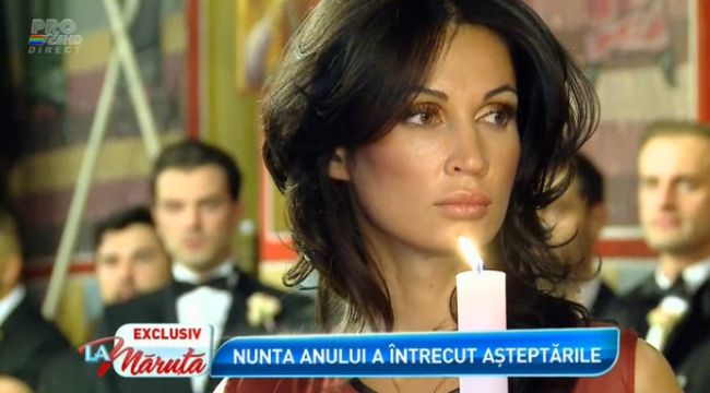 
	Nicoleta Luciu a crezut ca si-a acoperit bustul, dar nu a fost deloc asa. Cat de mult s-a vazut la nunta Biancai si a lui Victor Slav
