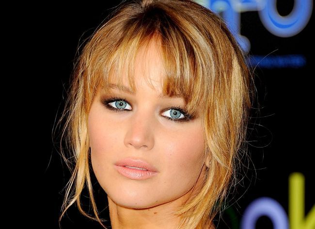 
	Jennifer Lawrence s-a tuns scurt. Mai este &quot;papusica Americii&quot; la fel de sexy cu acest look? FOTO
